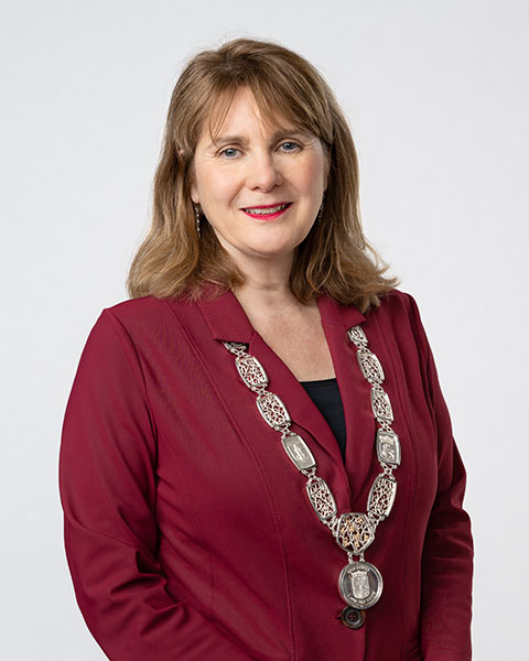 Lees meer over het artikel Marieke Moorman beëdigd als burgemeester van gemeente Land van Cuijk